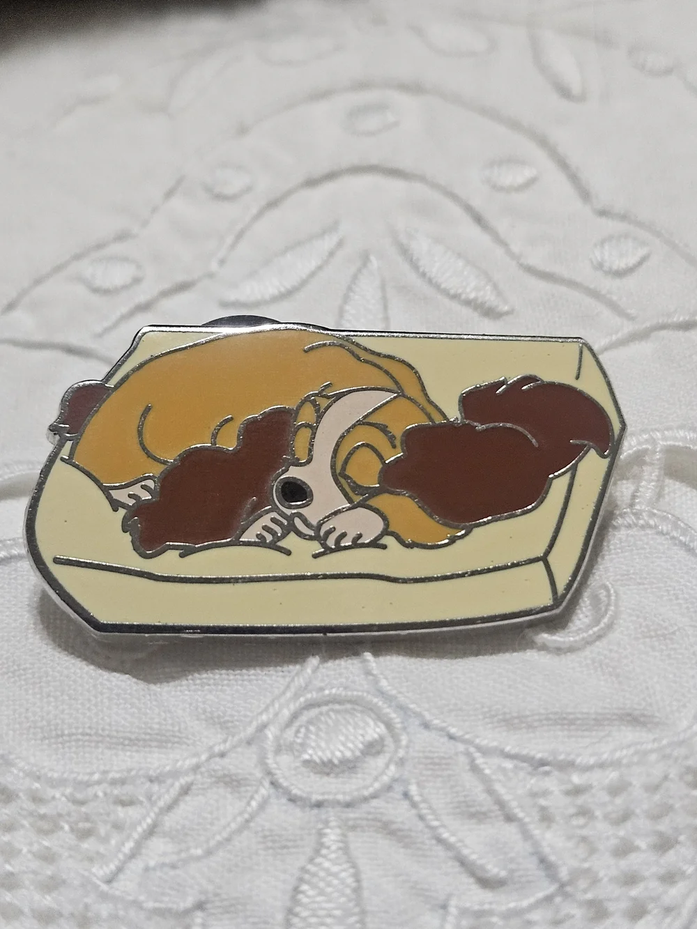 Disney Lady & the Tramp Sweet Dreams Lady Sleeping Pillow Mystery Pin 2022